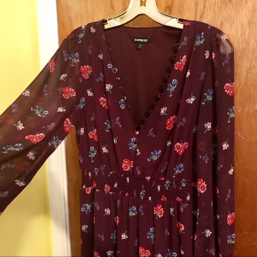 Express | maroon floral peasant style dress. Sz S